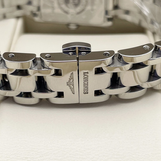 Second-hand 95 Sina Qindao Weiner series women's watch quartz square Swiss watch fashion