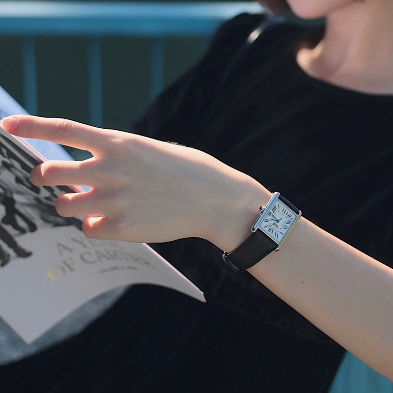 正品旗舰店坦克系列女士新款手表 意卡伊国产腕表