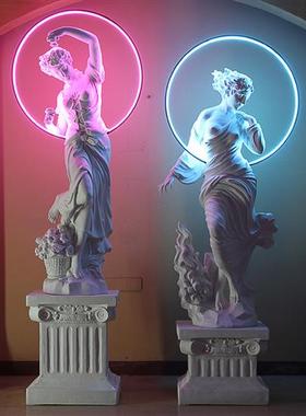 酒吧发光四季天使装饰摆件大型玻璃钢雕塑招财网红打卡景观石膏像