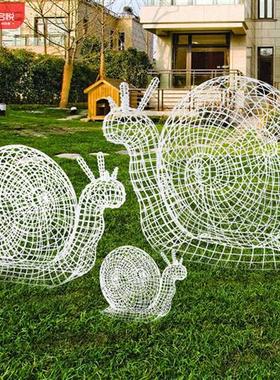 户外不锈钢镂空长颈鹿松鼠熊牛羊蜗牛天鹅叶子发光动物雕塑大摆件