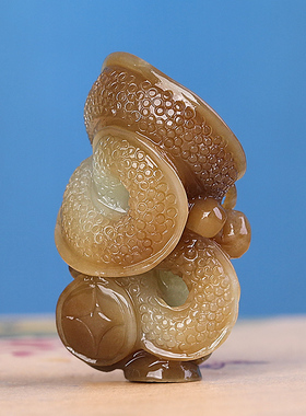 和田且末糖玉富贵缠身玉石吊坠