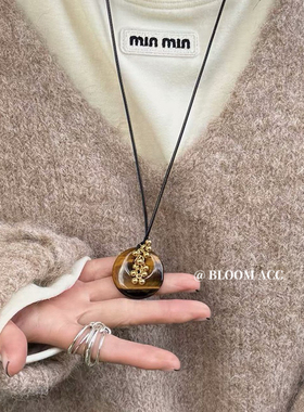 钛钢项链天然石虎眼圆片小金珠葡萄串小众设计感简约毛衣链可调节