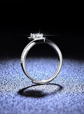 s925纯银镀PT950 铂金莫桑石戒指女神款时尚公主皇冠ins钻戒戒子