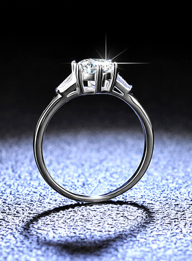 D色莫桑石戒指女925纯银镀PT950 铂金一克拉指环大气结婚戒子