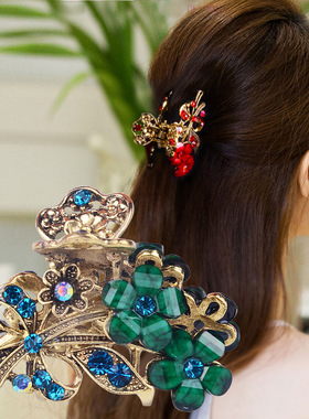 New 2023 version of the crystal flower clip retro hair