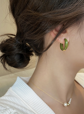 2023 New Arrival Korean Elegant White Oil Drop Metal Hoop