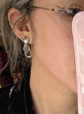 2023 New Arrival Sweet Pleated Silver Color Love Tassel