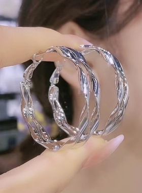 2023 New Fashion Trend Unique Design Elegant Delicate