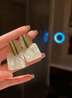 Korean Fashion Geometric Fritillaria Square Studs Senior