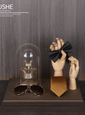 初舍印象样板房衣帽间男士衣服