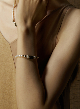 Riotlily/艾特里里漆语流光系列手链珍珠串珠原创设计出游季礼物