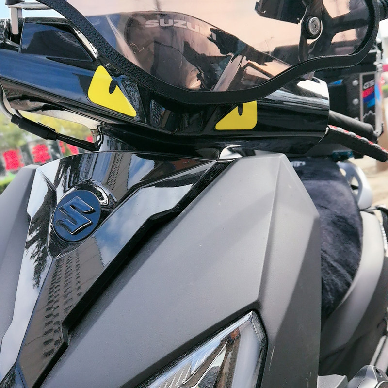 恶魔眼睛电动车贴纸铃木UY125小牛雅迪9号摩托车头盔反光装饰贴花,淘宝优惠券,粉丝福利购,淘宝优惠卷