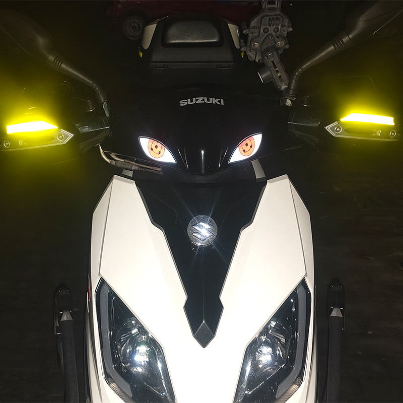 恶魔眼睛电动车贴纸铃木UY125小牛雅迪9号摩托车头盔反光装饰贴花,淘宝优惠券,粉丝福利购,淘宝优惠卷