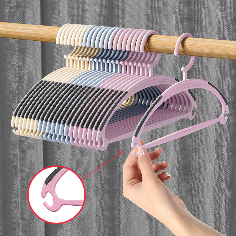 衣架无痕防肩角不起包家用塑料衣服挂架宿舍衣撑子硅胶防滑晾衣架 - 图2