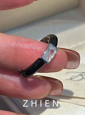 S925银方形黑色滴胶工艺宝石戒指