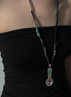 PICNIQUE复古西部靴编绳串珠项链