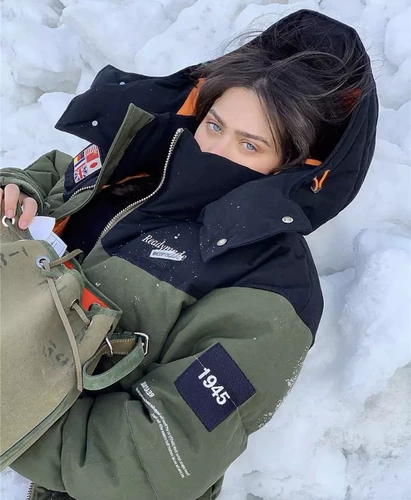 Ретро демисезонный пуховик, с вышивкой