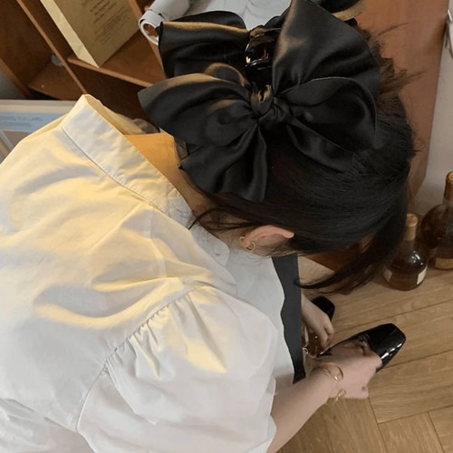 2025气质布艺发饰不规则大号蝴蝶结抓夹鲨鱼夹优雅公主头抓夹女 - 图0