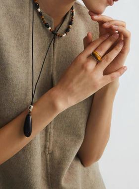 Céleste新款黑玛瑙吊坠项链女