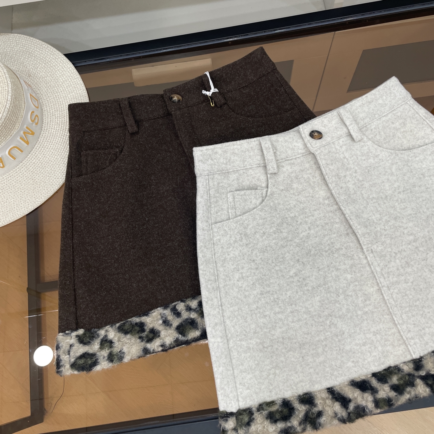 2025年秋季新款休闲百搭A字高腰显瘦时尚韩式辣妹短裙J#26 - 图1