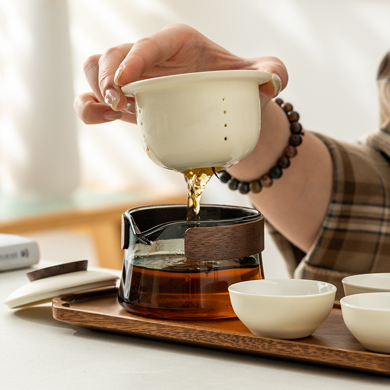 Fashionable and convenient travel tea set Shi'anzhai unique design