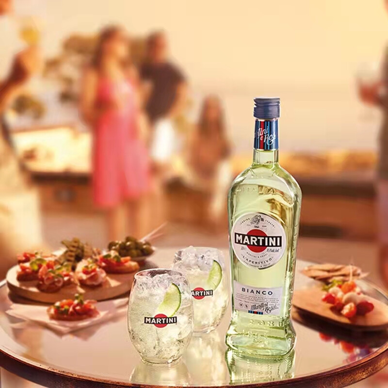 【进口】马天尼(Martini) 洋酒750ml意大利红威白威末酒甜型果酒