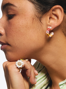 Les Nereides岩石之花系列 白色雏菊 戒指雏菊与水钻戒指环