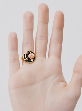 Les Nereides漫步巴比松系列 粉色银莲花与蘑菇徽章 戒指