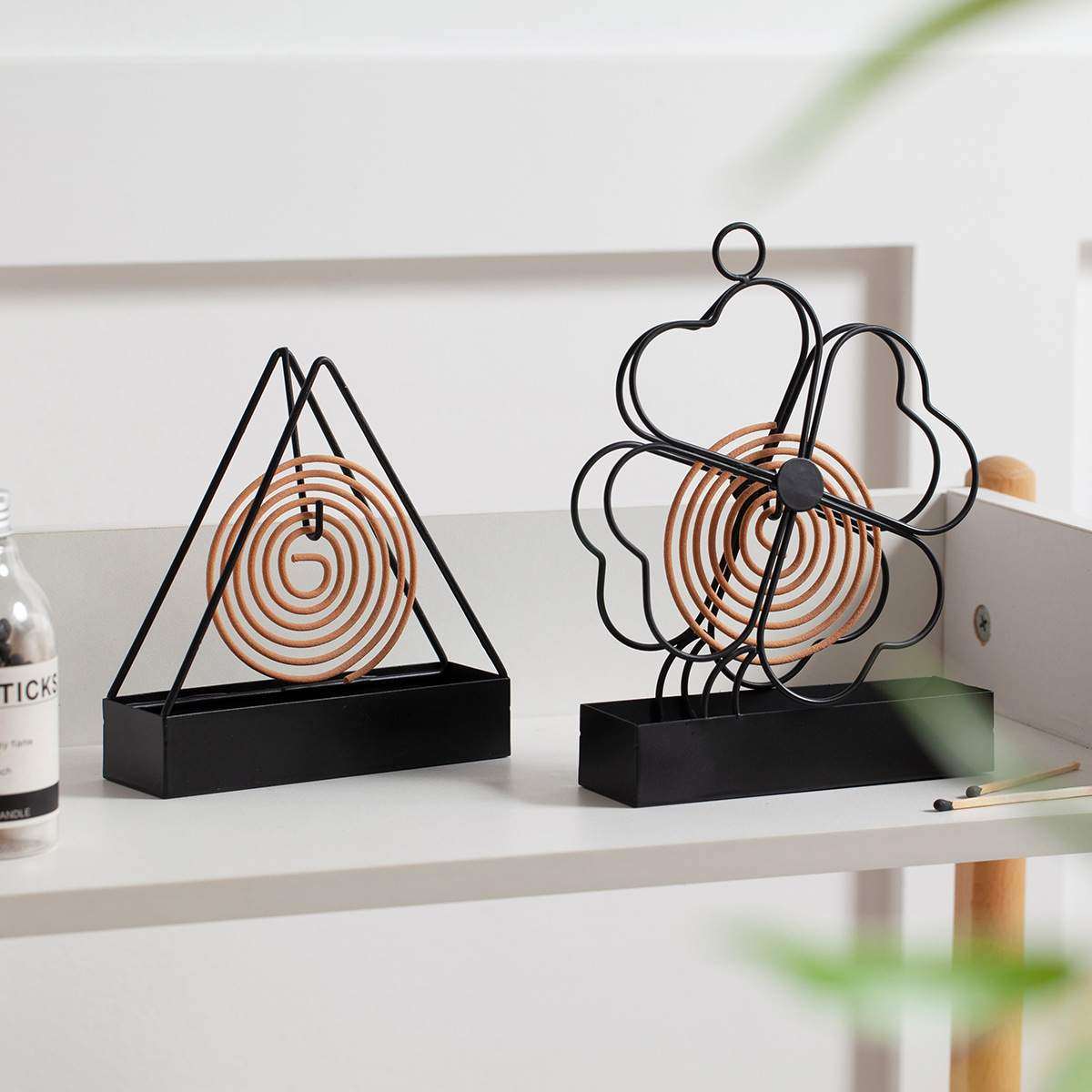 蚊香盘托创意家用蚊香盒熏香炉带盖铁艺三角形蚊香架座接灰,淘宝优惠券,粉丝福利购,淘宝优惠卷