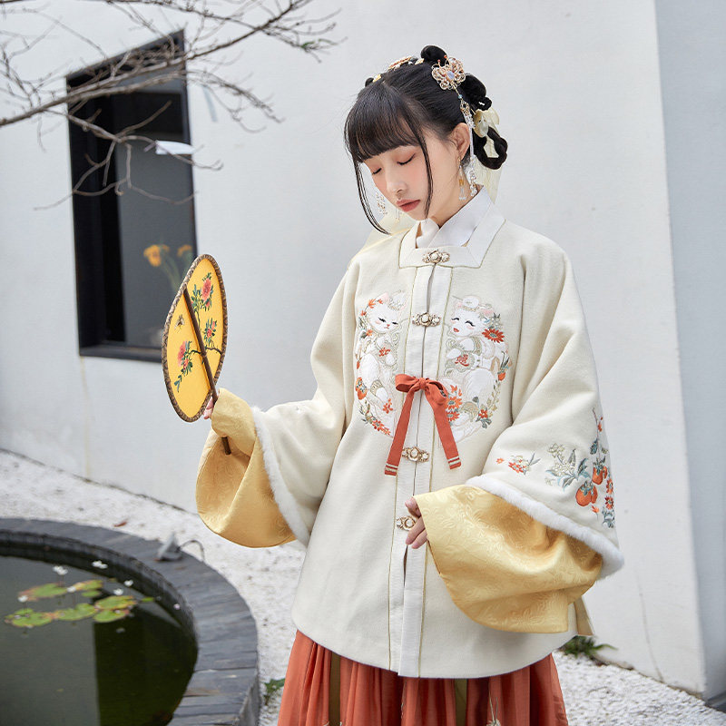 十三余儿[柿柿如意]交领短袄小豆蔻 十三余汉服