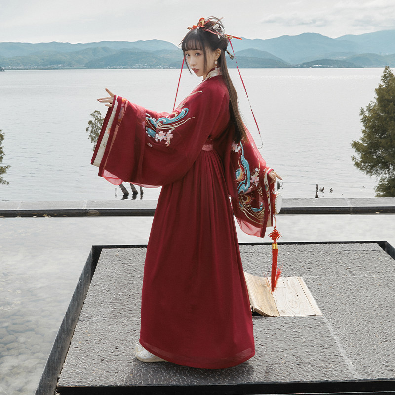 小豆蔻女款汉服婚服 十三余汉服