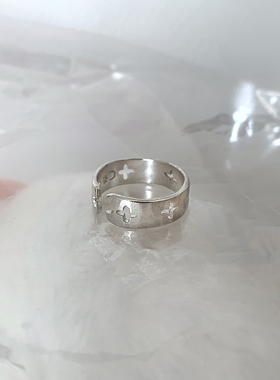 暗黑简约十字镂空开口纯银戒指