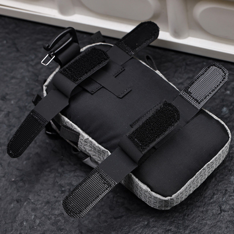 Outdoor multifunctional expansion small hanging bag