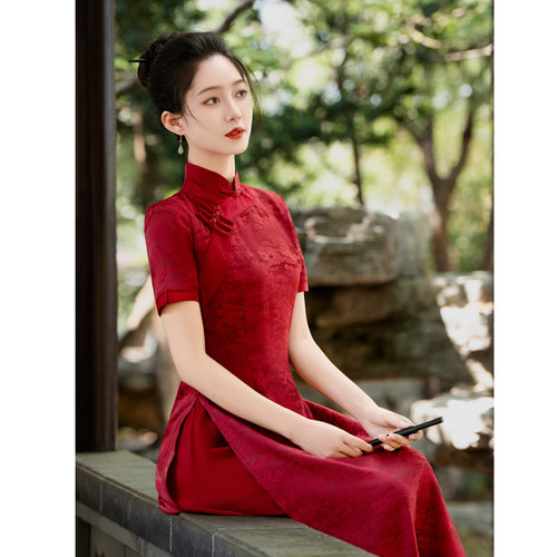 高考旗袍红色奥黛改良版连衣裙年轻遮肚子春夏季妈妈女装胖mm大码 - 图0