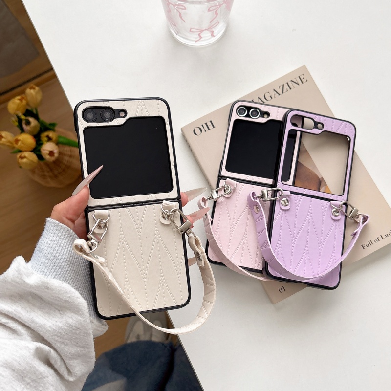 适用于三星ZFlip6手机壳折叠屏保护套高级感新款zflip5郁金香花纹手链女zflip4/3手提绳高档全包防摔套皮质壳 - 图3