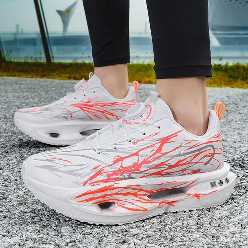 赤兔9pro儿童碳板跑步鞋超轻减震男童运动跑鞋心跳加绒二棉鞋学生 - 图1