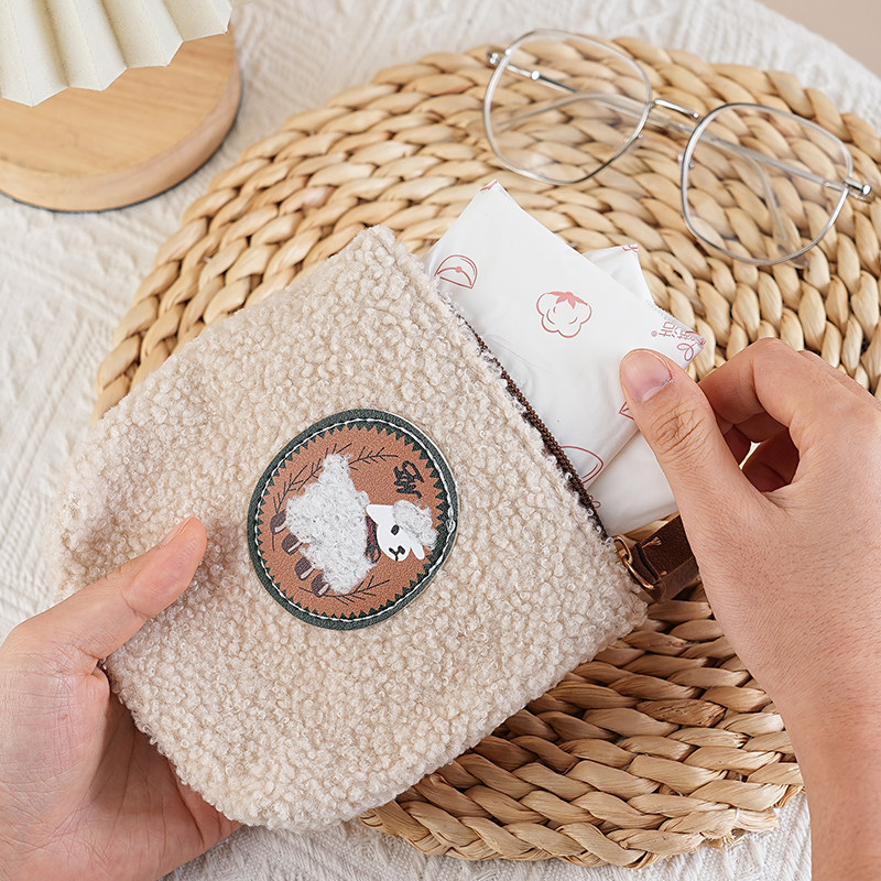 可爱小绵羊拉链化妆包小巧便携口红卫生巾收纳包ins简约学生少女,淘宝优惠券,粉丝福利购,淘宝优惠卷