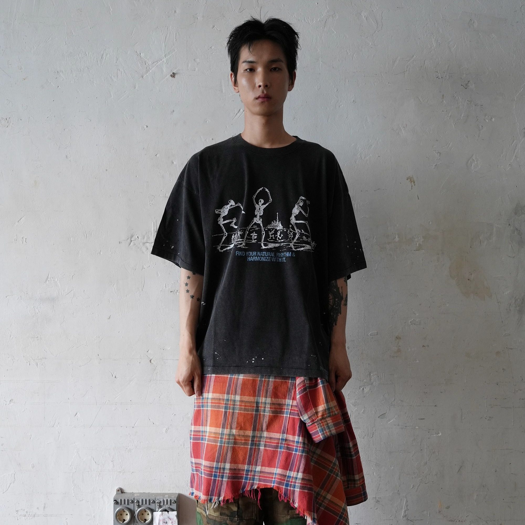 Far Archive 24ss 经典大面积印花水洗做旧短袖tee - 图2