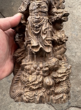 越南沉香木雕刻摆件武财神九龙关公菩萨摆件实木雕刻家居装饰送礼