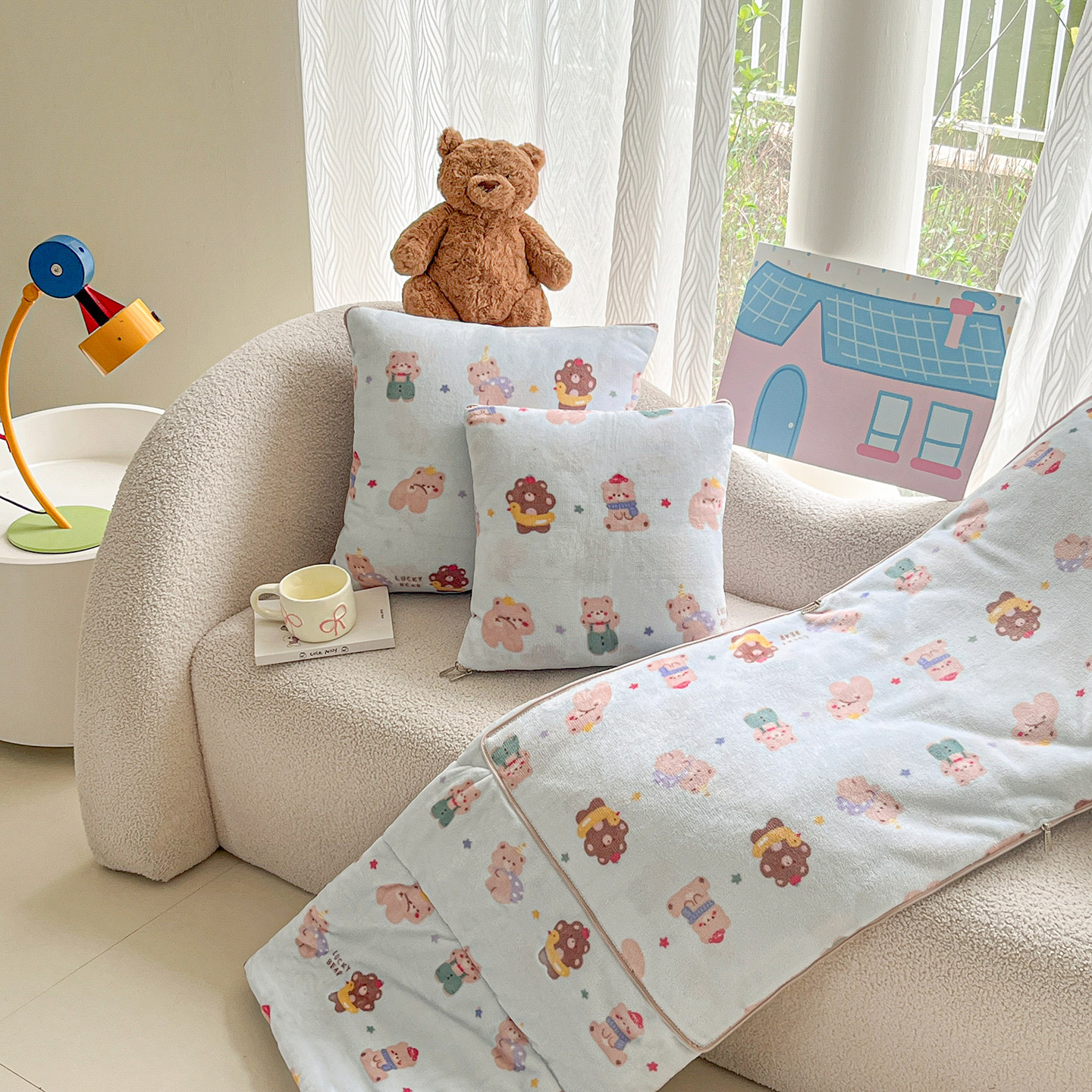 牛奶绒 抱枕被子两用毯子二合一车用午睡枕头被折叠沙发靠枕靠背,淘宝优惠券,粉丝福利购,淘宝优惠卷