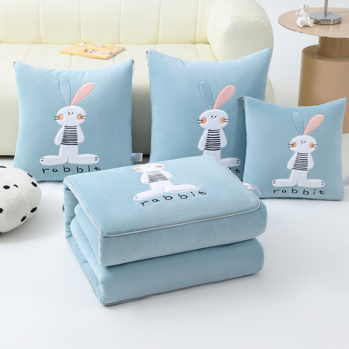 牛奶绒 加厚 双面绒冬季抱枕被子两用二合一车用午睡枕头沙发靠枕,淘宝优惠券,粉丝福利购,淘宝优惠卷