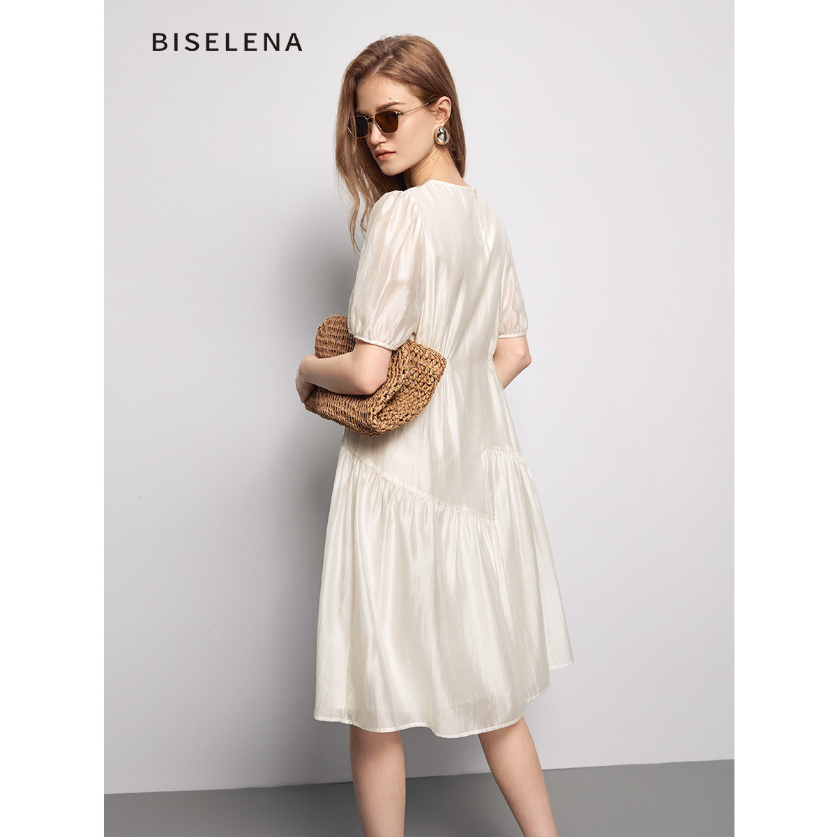  贝茜妮服饰连衣裙