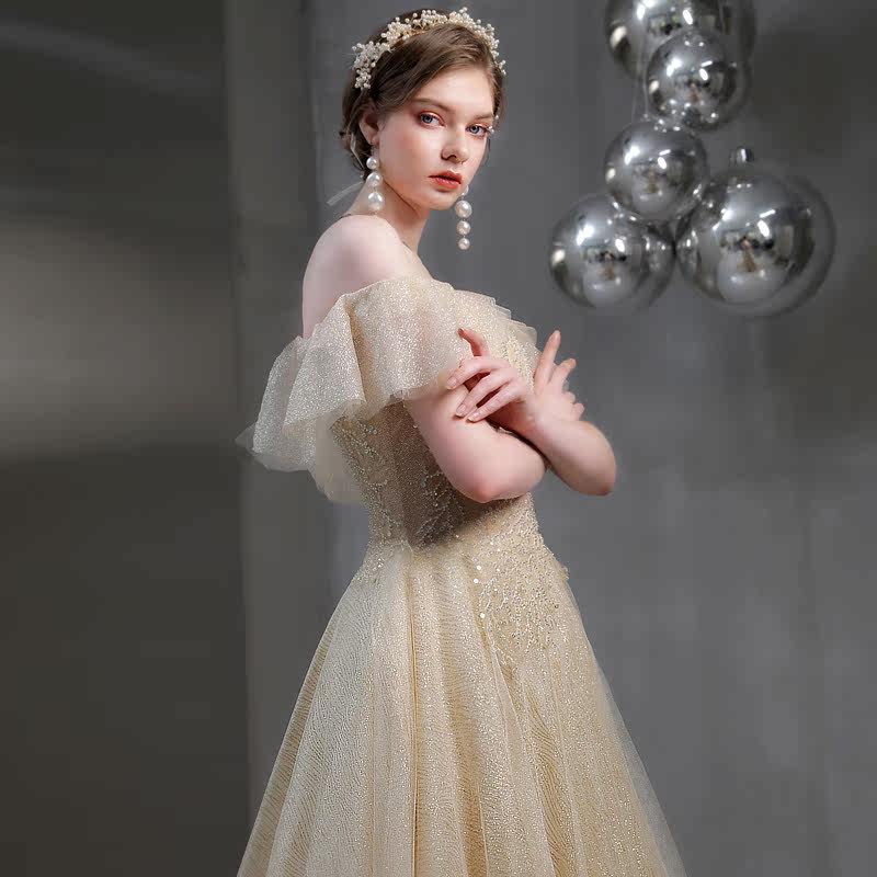 香槟色2019秋冬新款高贵一字肩婚纱 alalei礼服/晚装