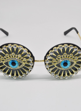 个性设计镶钻柳钉恶魔眼墨镜复古潮防紫外线太阳镜女大脸显瘦眼镜