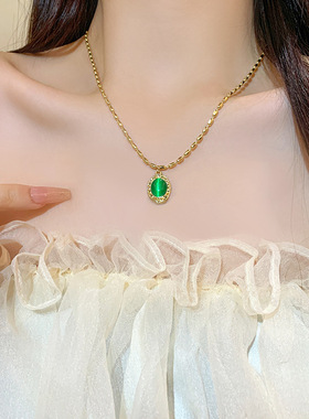 ins轻奢小众高级设计感绿色猫眼石项链女韩国新款超仙气质锁骨链