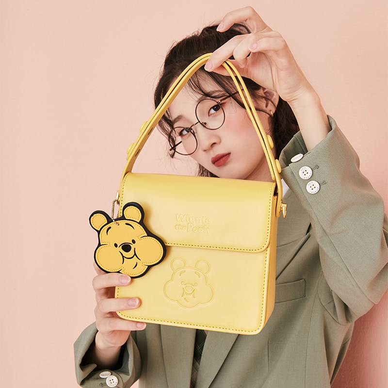 不莱玫迪士尼联名女夏高级感斜挎包 singingbags女士包袋