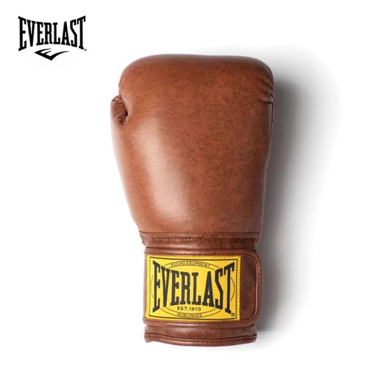 1910 boxing gloves are made of high-quality synthetic leather.