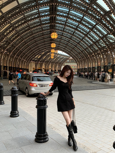 JustQin【高阶vogue 】秋冬小众设计感鱼骨拼接面料衬衫裙连衣裙