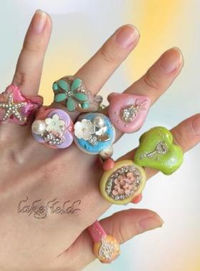 稀奇古怪小戒指设计小众彩色ins夸张闪珠光戒指女