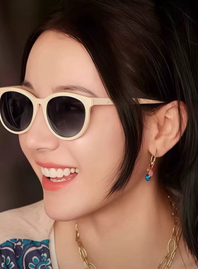 复古小圆框白框墨镜女款2026新款海边方圆脸防紫外线太阳眼镜近视